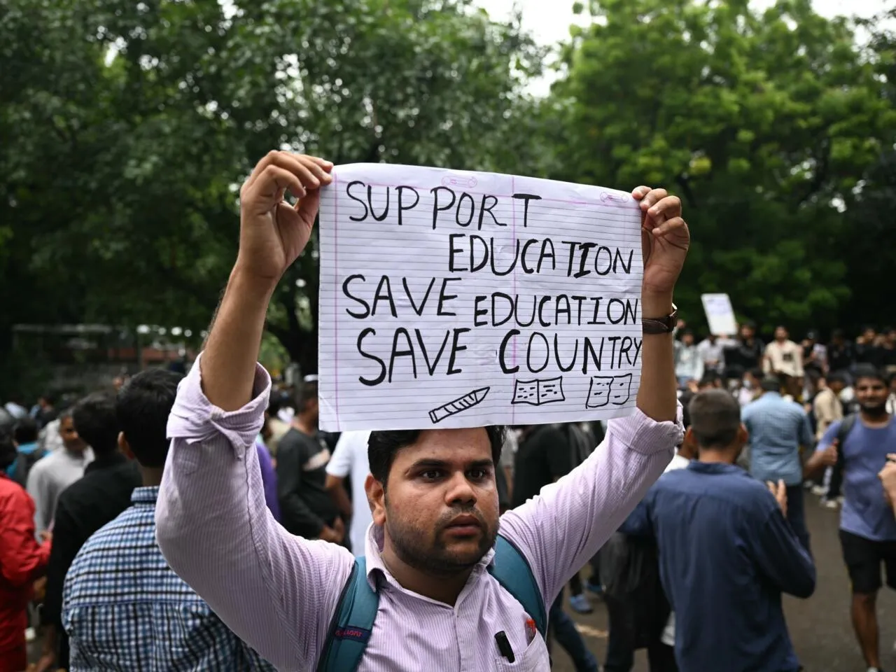 Students In India Protest In A New Fun Way Over Neet Exam Problems