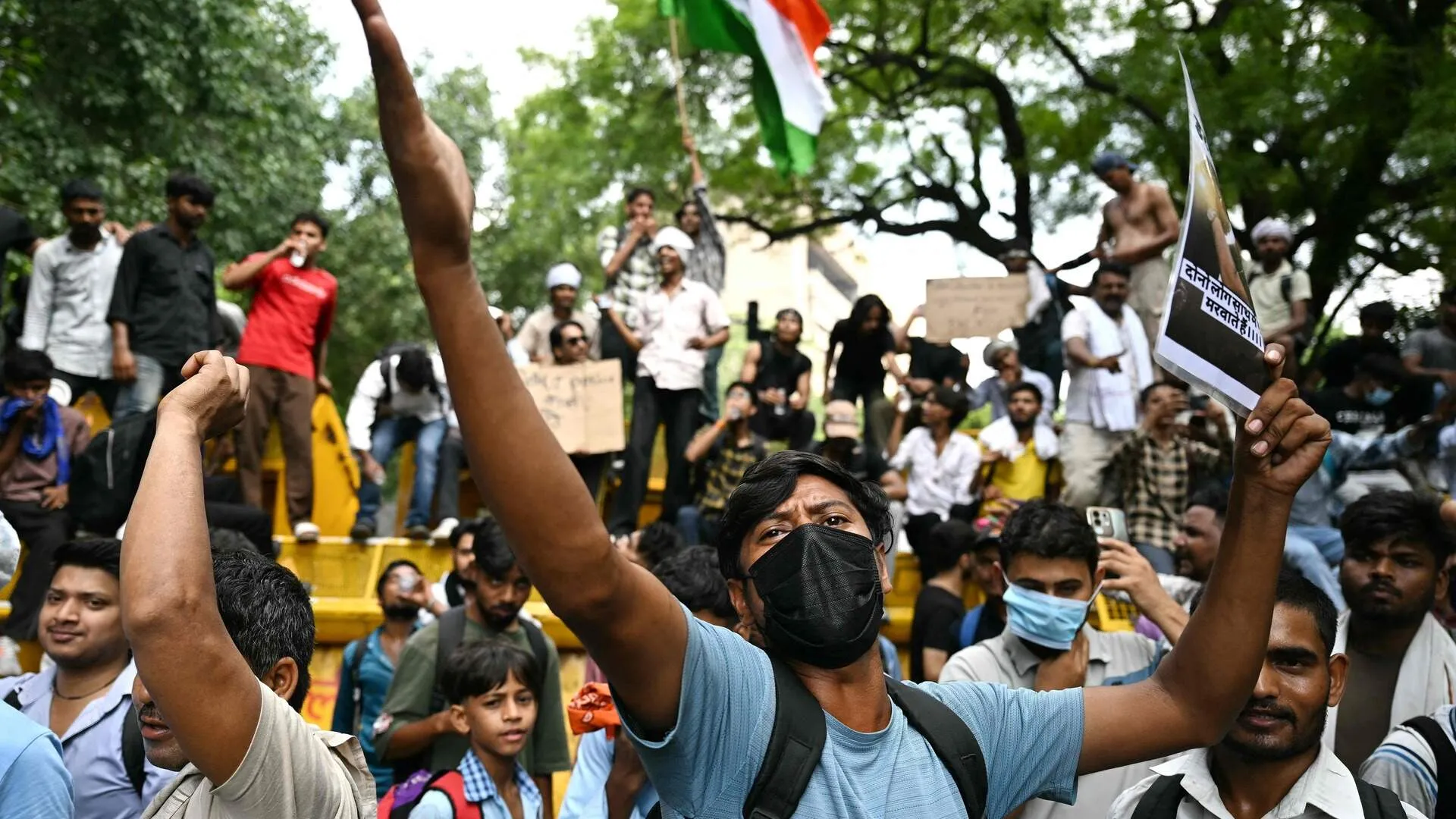 Students In India Protest In A New Fun Way Over Neet Exam Problems